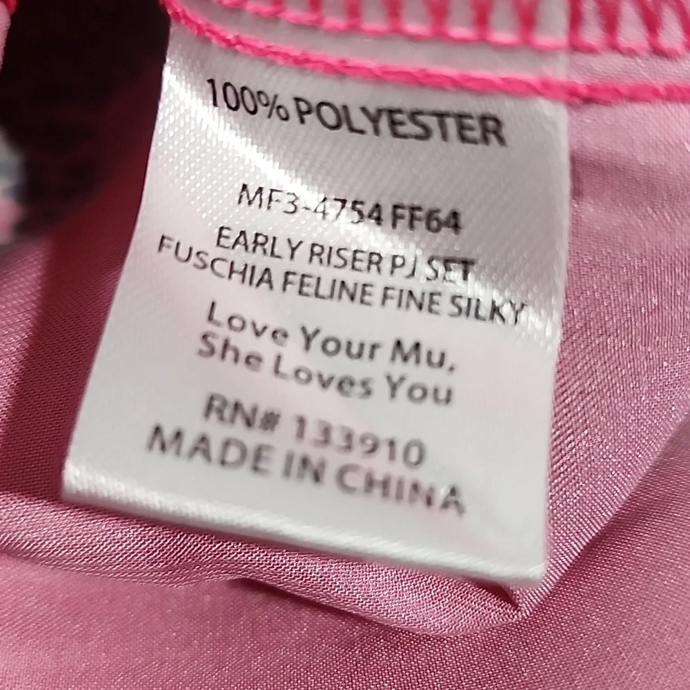Show Me Your MUMU Early Riser PJ Shorts In Fuchsia Feline Print. S - Picture 8 of 9